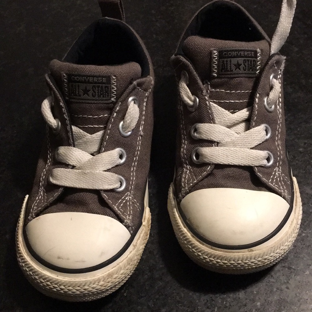 Like new Converse All star toddler shoes